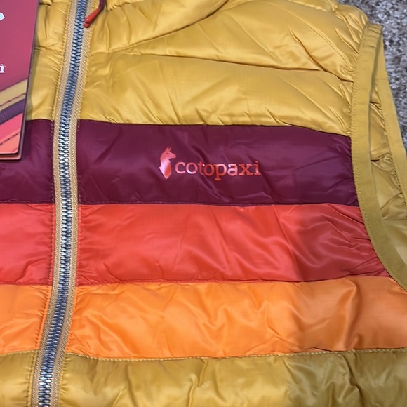 Cotopaxi Fuego Down Vest “Amber Stripes” women’s medium NWT - Picture 3 of 12
